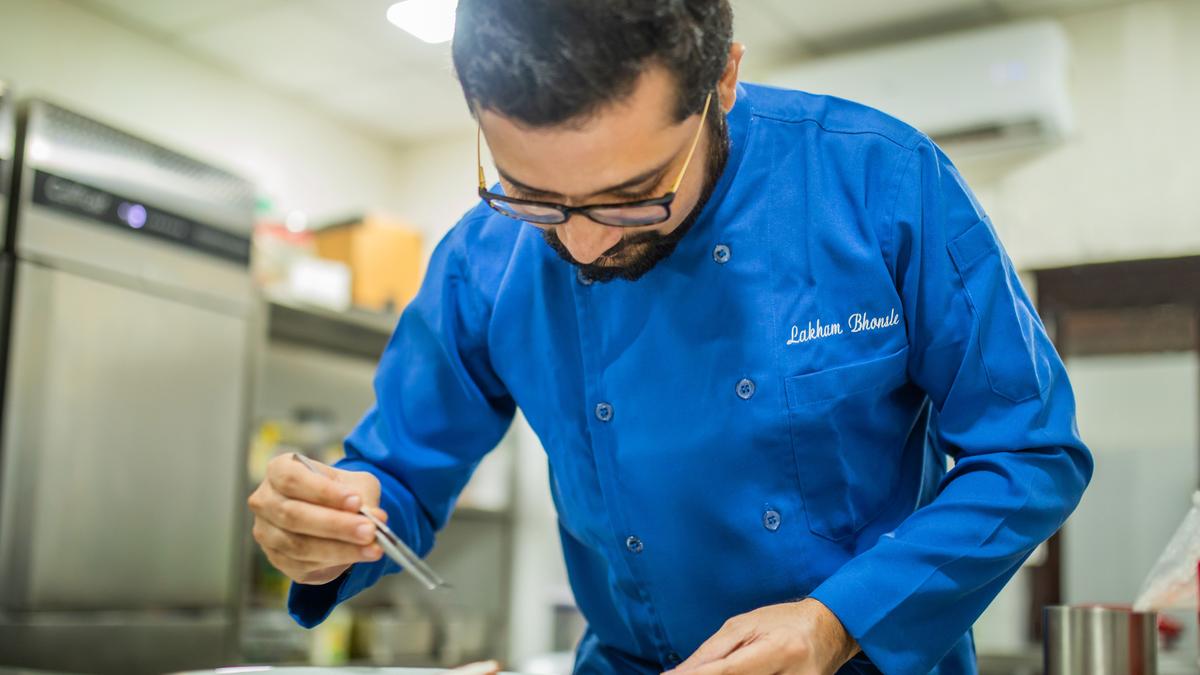 Sawantwadi Palace Boutique Art Hotel: The White Lotus with a side of art